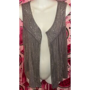 🩶 NWT Wrangler Fringe Studded Vest
